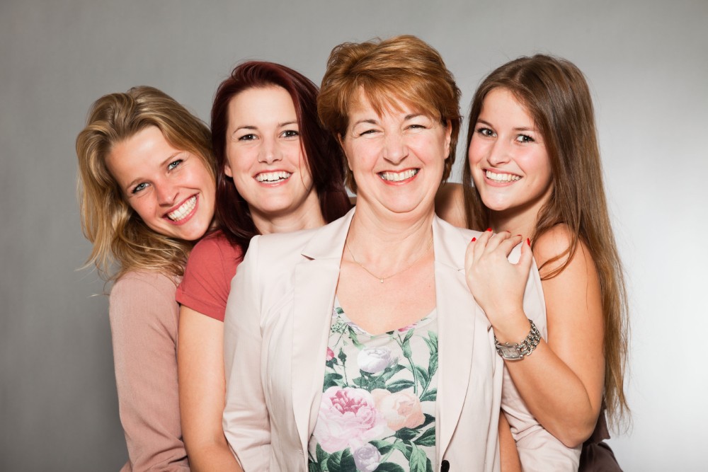 Mother With Three Daughters